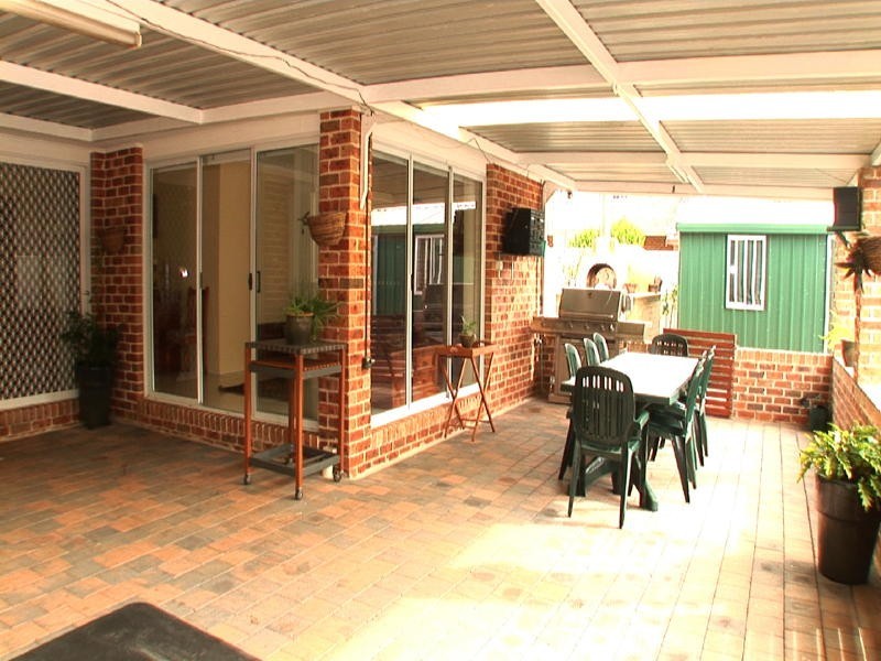 39 Dalbertis Street, Abbotsbury NSW 2176