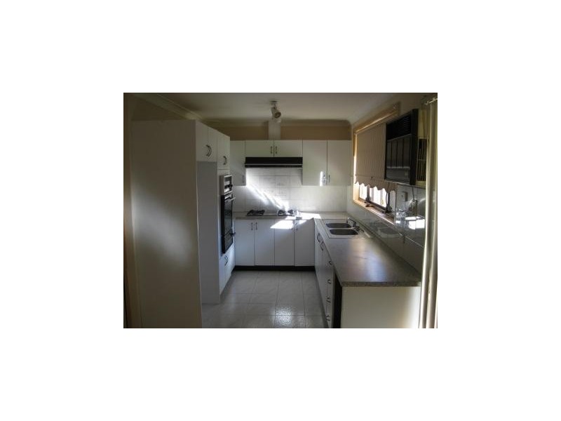 17 Coleridge Road, Wetherill Park NSW 2164