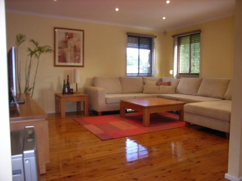 15 Sunny Place, St Johns Park NSW 2176