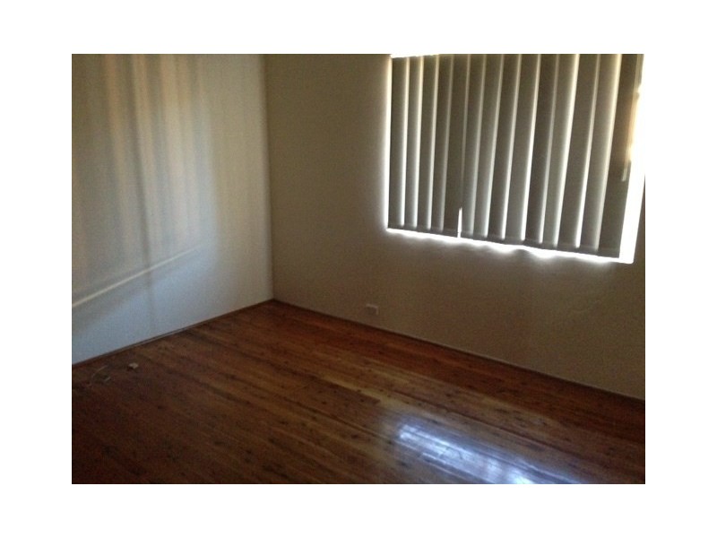 9 Galton Street, Smithfield NSW 2164