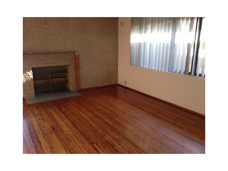 9 Galton Street, Smithfield NSW 2164