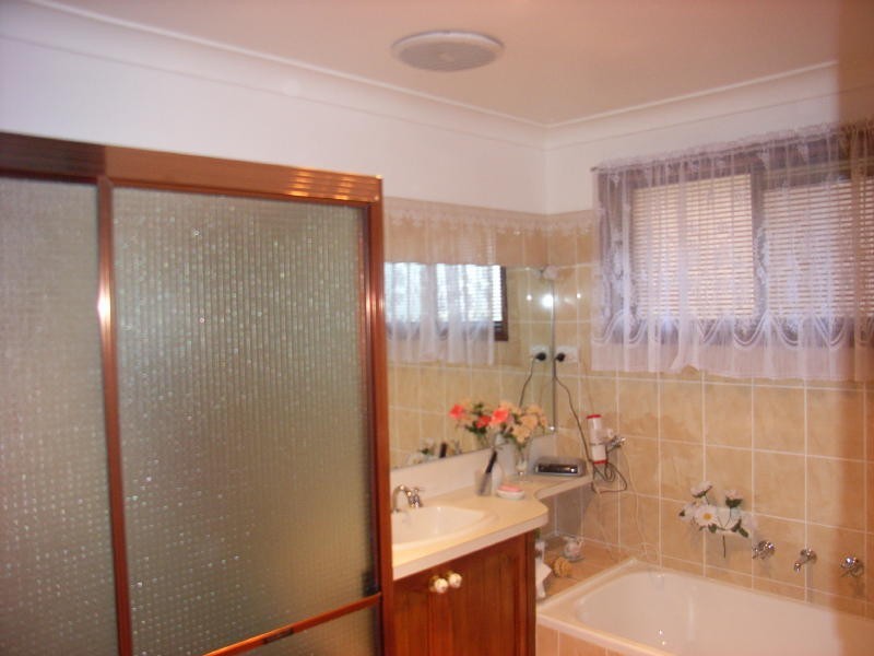 19 Defoe Place, Wetherill Park NSW 2164