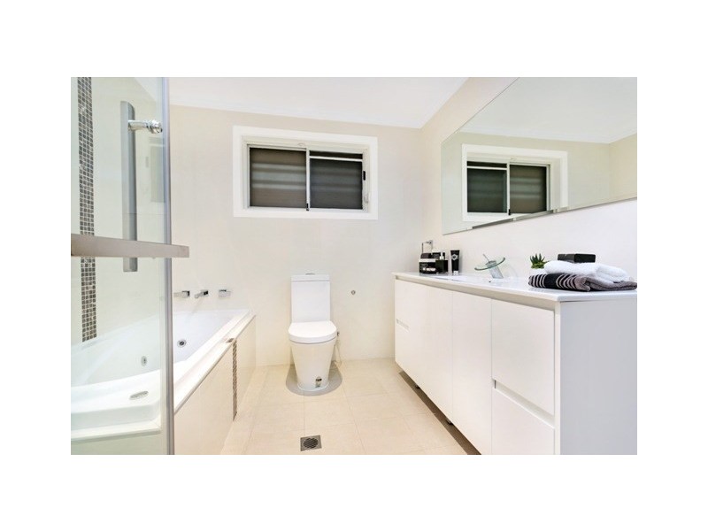 2 Ripple Close, Greenfield Park NSW 2176