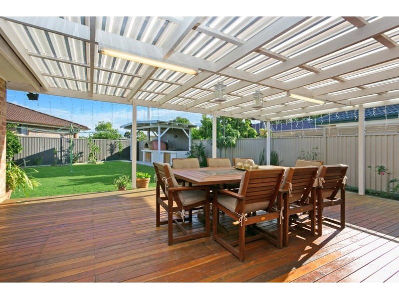 7 Novar Place, St Johns Park NSW 2176