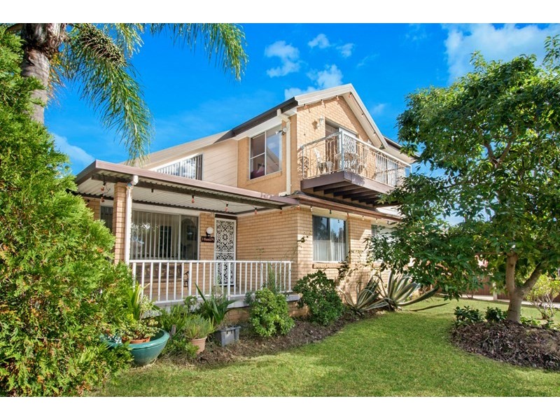 1 Santa Place, Bossley Park NSW 2176