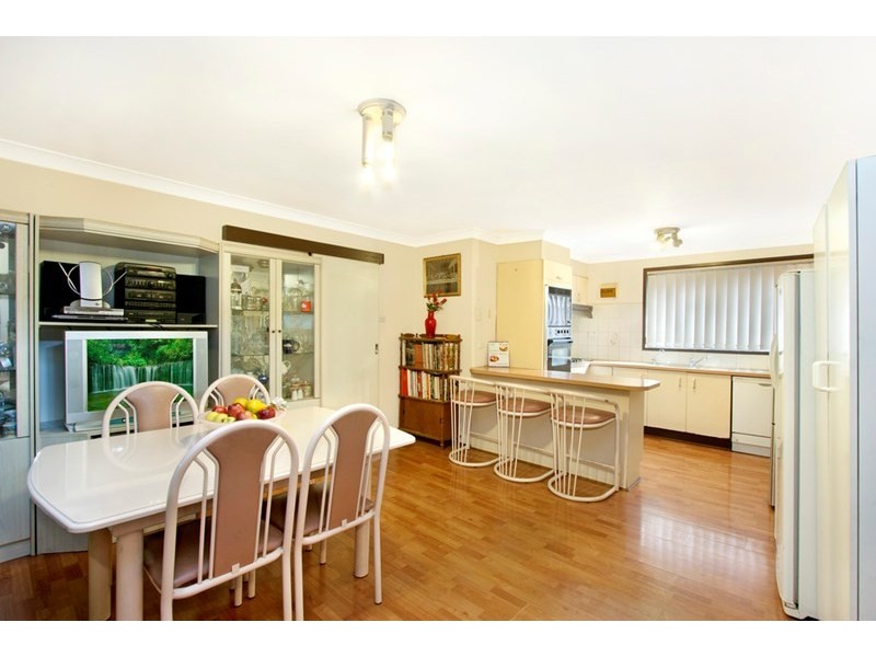 1 Santa Place, Bossley Park NSW 2176