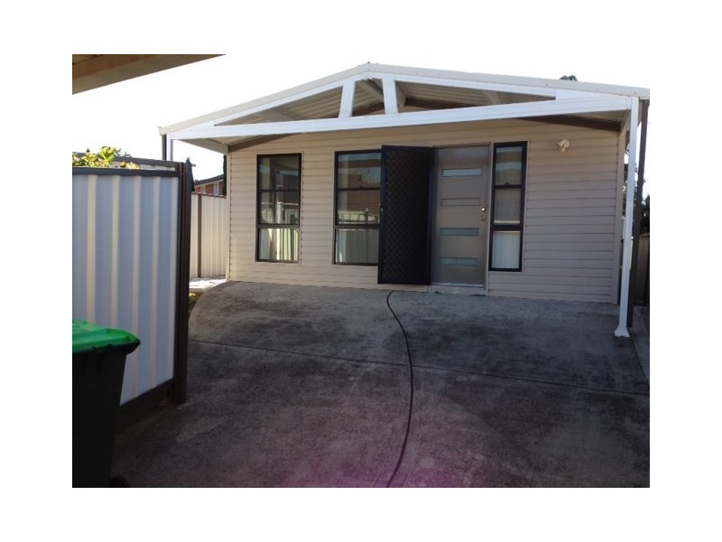 6a Darling Street, Abbotsbury NSW 2176