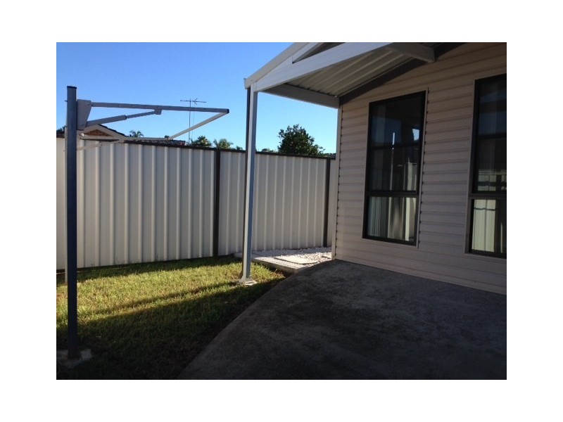 6a Darling Street, Abbotsbury NSW 2176