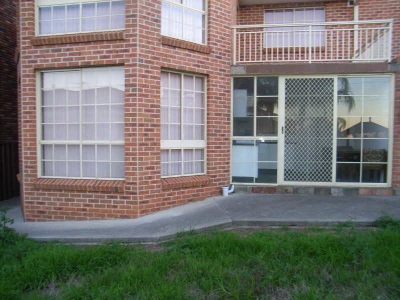 Edensor Park NSW 2176