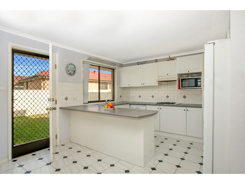 50 Greenfield Road, Greenfield Park NSW 2176