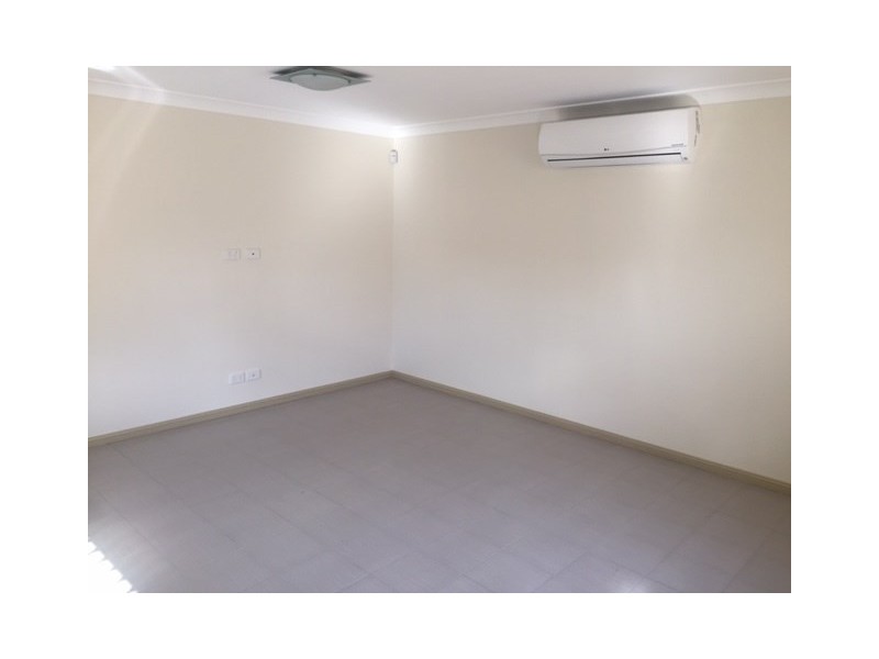 32A Buranda Crescent, St Johns Park NSW 2176