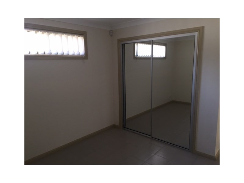 32A Buranda Crescent, St Johns Park NSW 2176