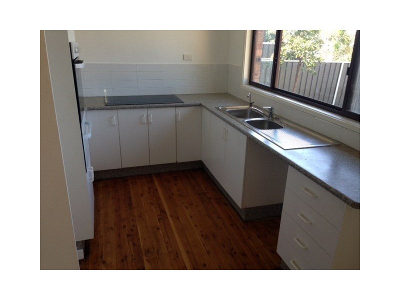 4 Bronte Close, Wetherill Park NSW 2164