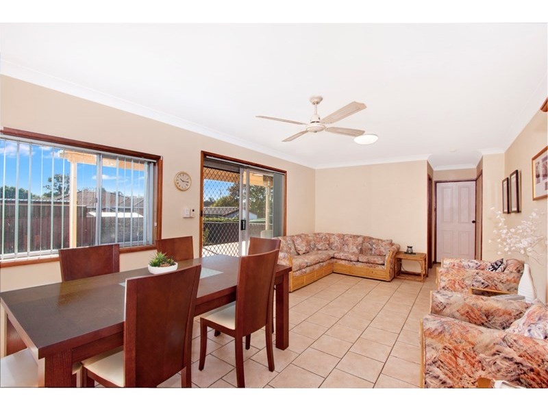 23 Ainslie Street, Fairfield West NSW 2165