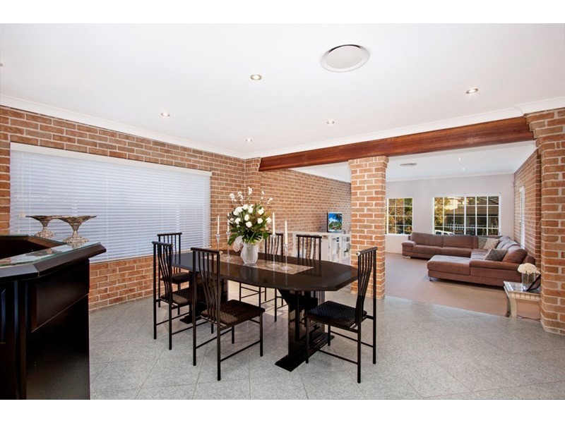 40 Driscoll Street, Abbotsbury NSW 2176