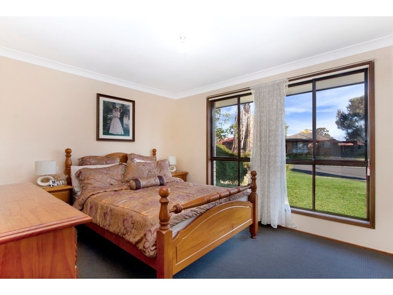 22 Salter Road, Bossley Park NSW 2176