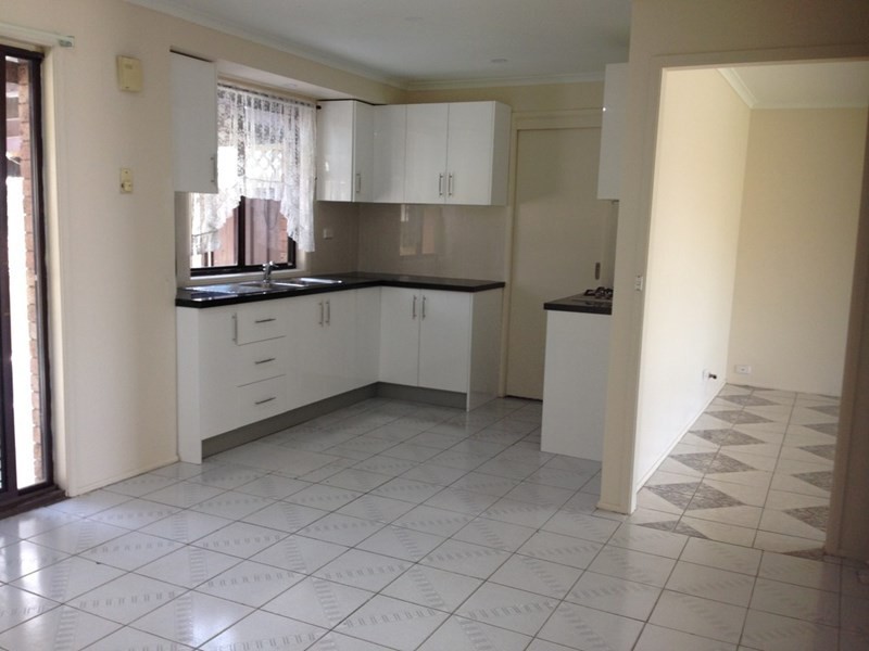 12 Natchez Crescent, Greenfield Park NSW 2176