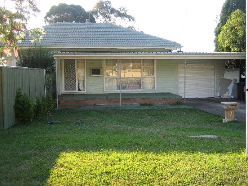 43 Reserve Street, Smithfield NSW 2164