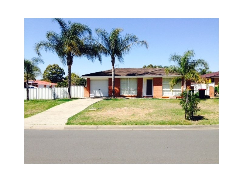 1 Usher Close, Abbotsbury NSW 2176