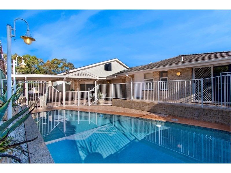 74 Heysen Street, Abbotsbury NSW 2176