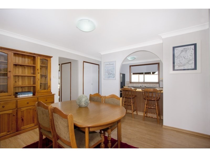 68 Kingfisher Avenue, Bossley Park NSW 2176