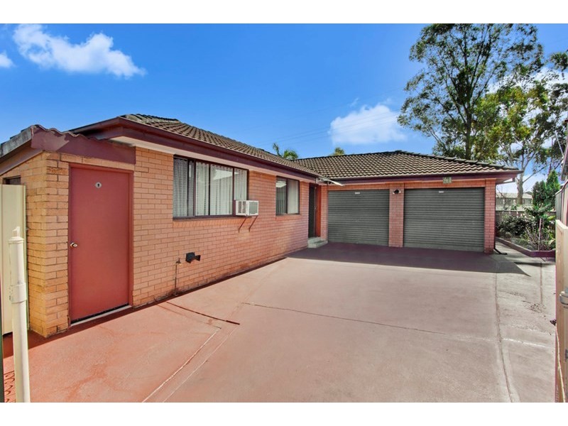 41 Curran Street, Prairiewood NSW 2176