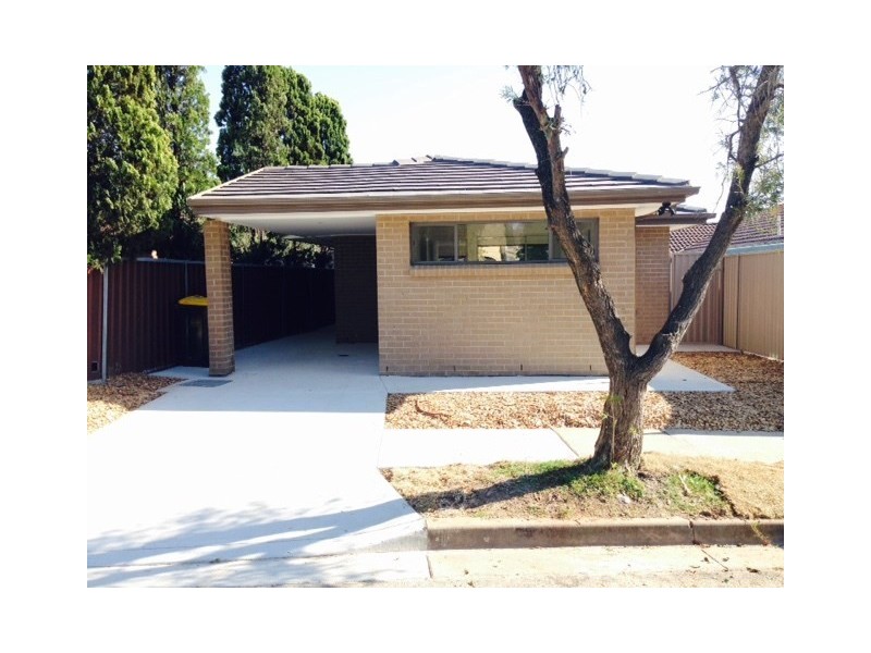 17A Mulligan Street, Bossley Park NSW 2176