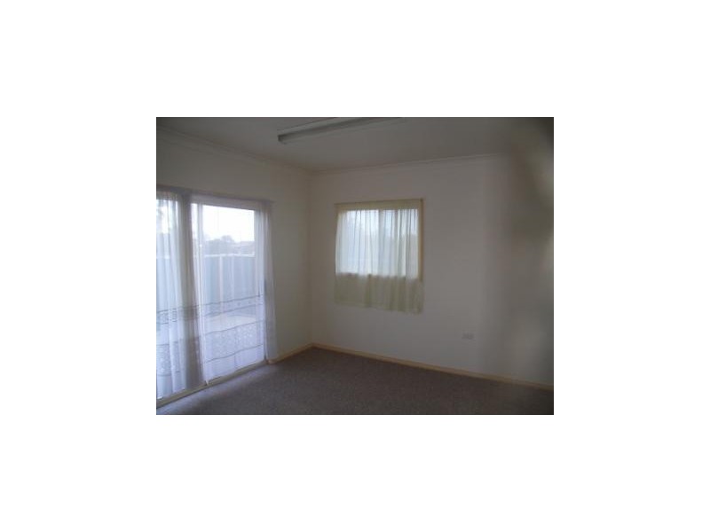 Level 1 248 Edensor Road, Edensor Park NSW 2176