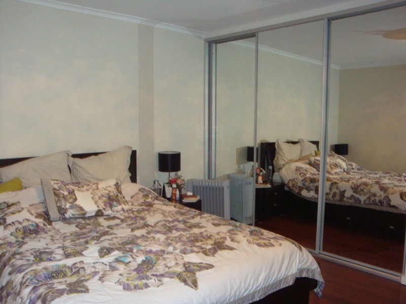 25 Firth Avenue, Green Valley NSW 2168