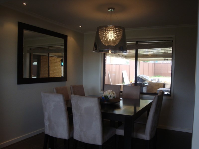 25 Firth Avenue, Green Valley NSW 2168