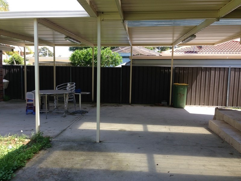 28 Longfellow Street, Wetherill Park NSW 2164