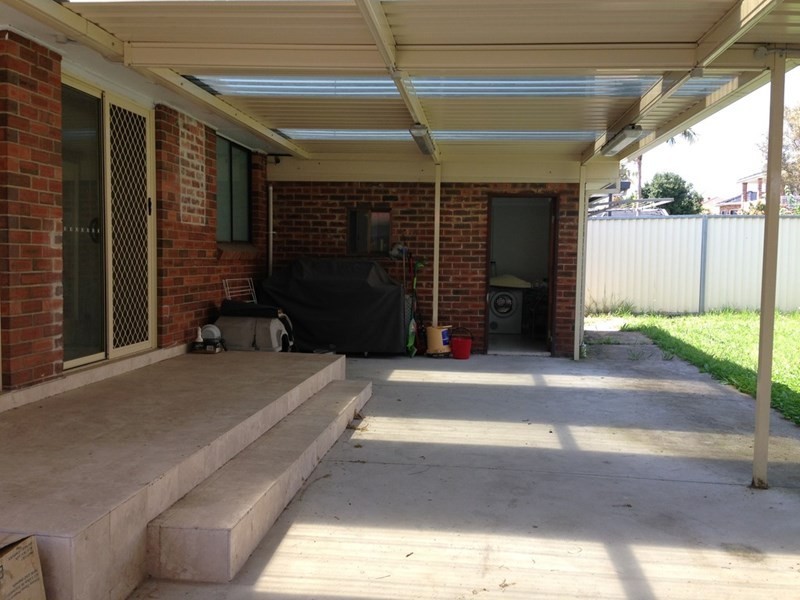 28 Longfellow Street, Wetherill Park NSW 2164