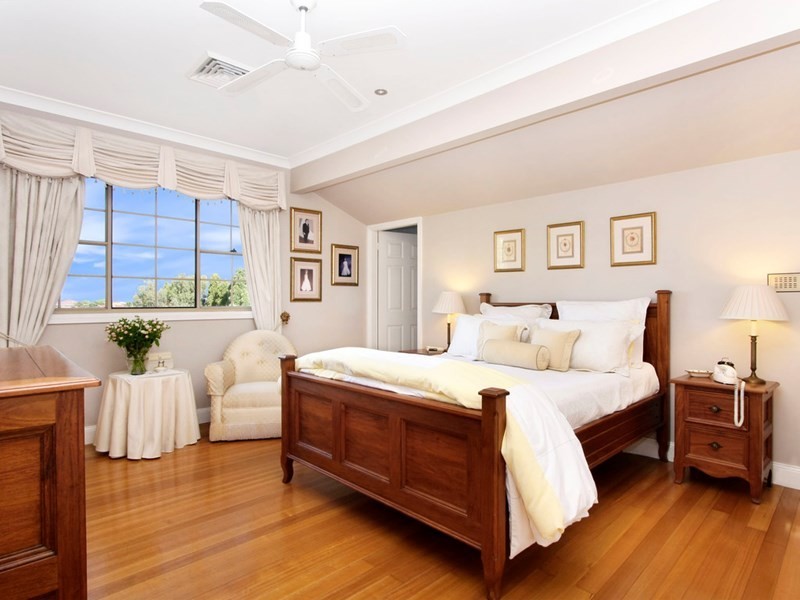 18 Withers Place, Abbotsbury NSW 2176