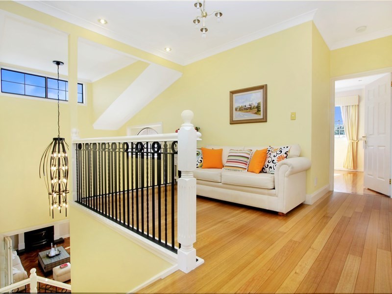 18 Withers Place, Abbotsbury NSW 2176