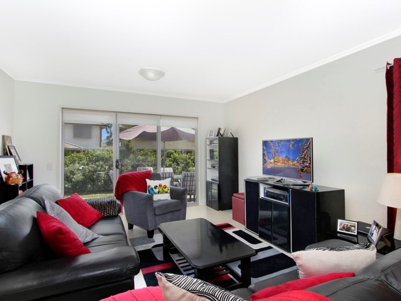 12 Cronin Place, Bonnyrigg NSW 2177