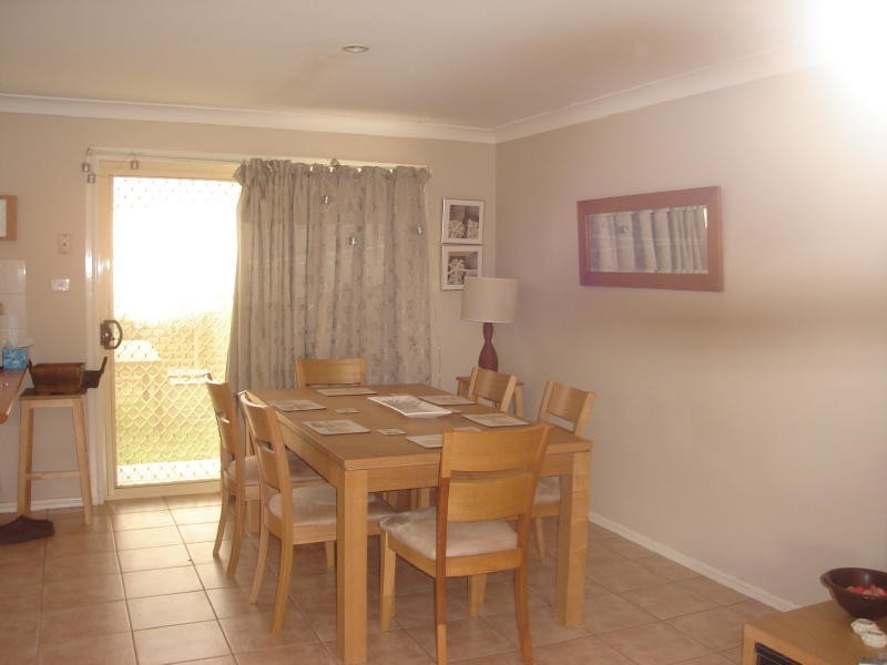2/11-12 Mataro Close, Edensor Park NSW 2176