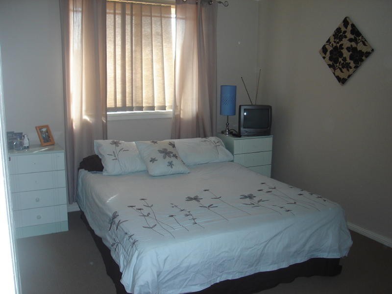 2/11-12 Mataro Close, Edensor Park NSW 2176