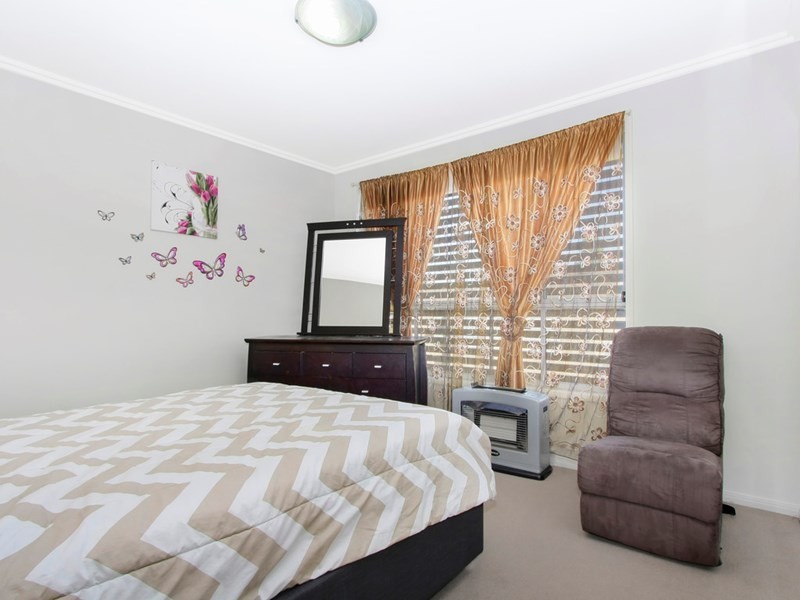 1/21 Cronin Place, Bonnyrigg NSW 2177