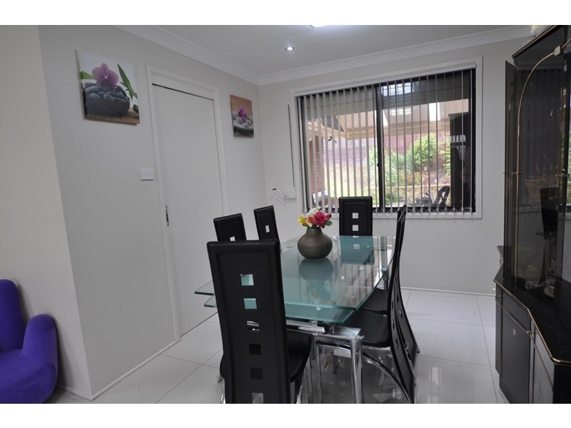 20 Cochran Place, Abbotsbury NSW 2176