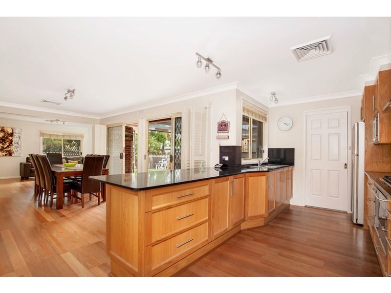 54 Kingfisher Avenue, Bossley Park NSW 2176