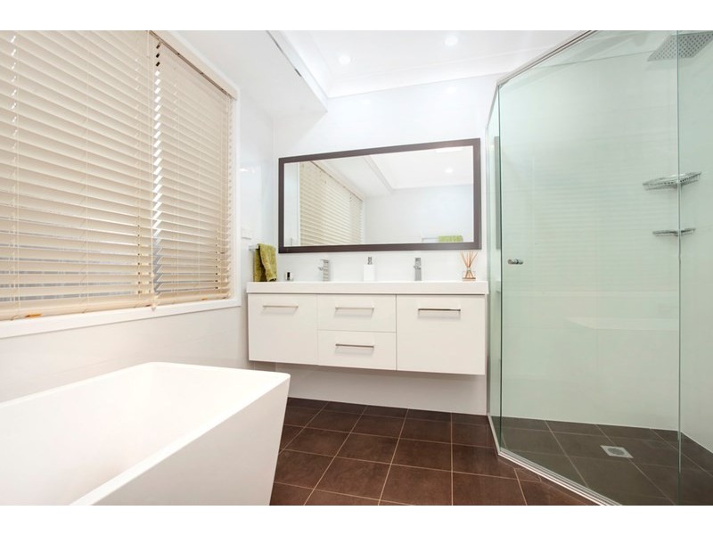 54 Kingfisher Avenue, Bossley Park NSW 2176