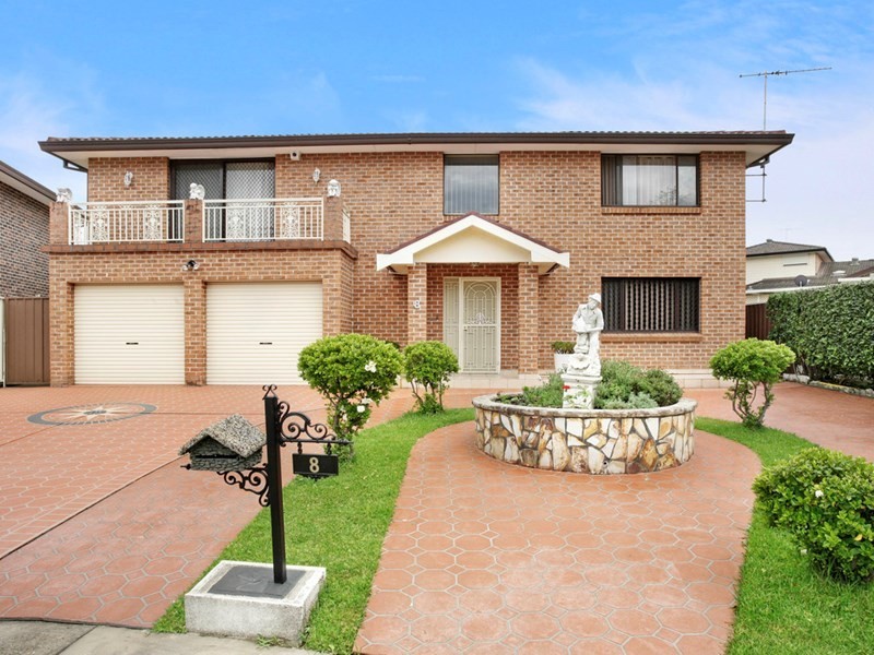 8 Housman Street, Wetherill Park NSW 2164