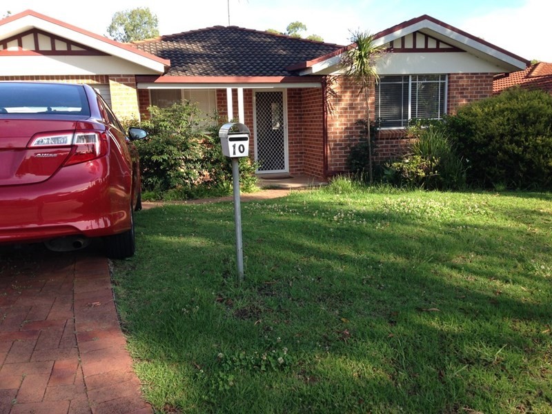10 Roberts Road, Casula NSW 2170
