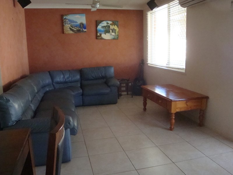 10 Roberts Road, Casula NSW 2170