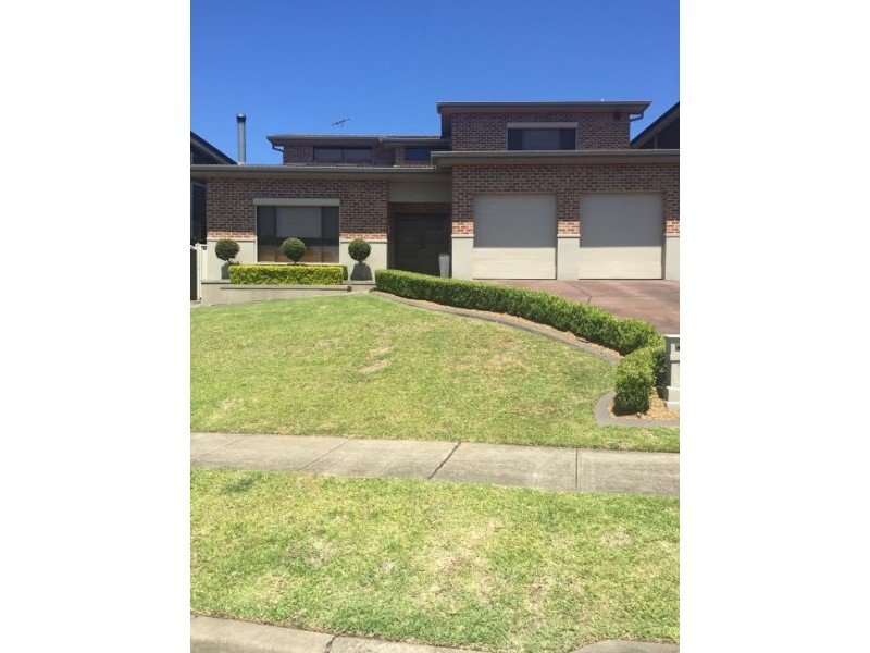 3 Grevillea Close, Bossley Park NSW 2176