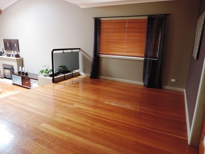 3 Grevillea Close, Bossley Park NSW 2176