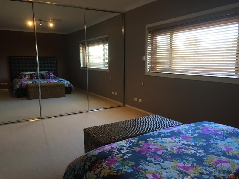 3 Grevillea Close, Bossley Park NSW 2176