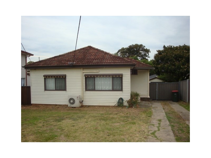 38 Garran Street, Fairfield West NSW 2165