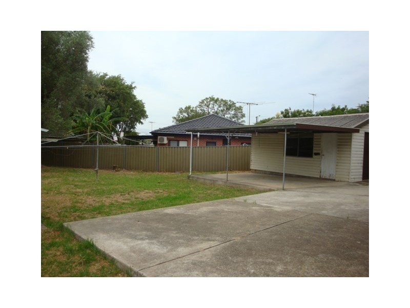 38 Garran Street, Fairfield West NSW 2165