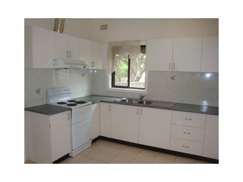 38 Garran Street, Fairfield West NSW 2165